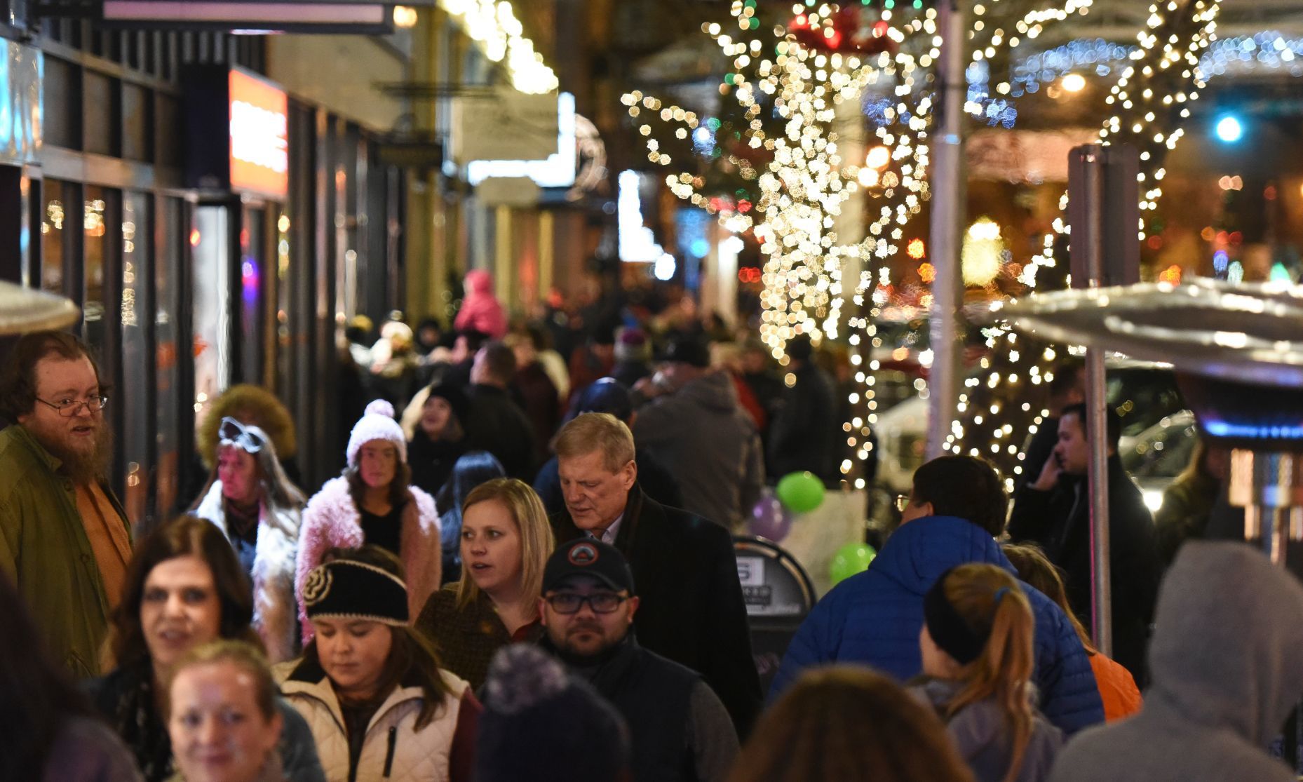 Christmas Stroll and Artwalk